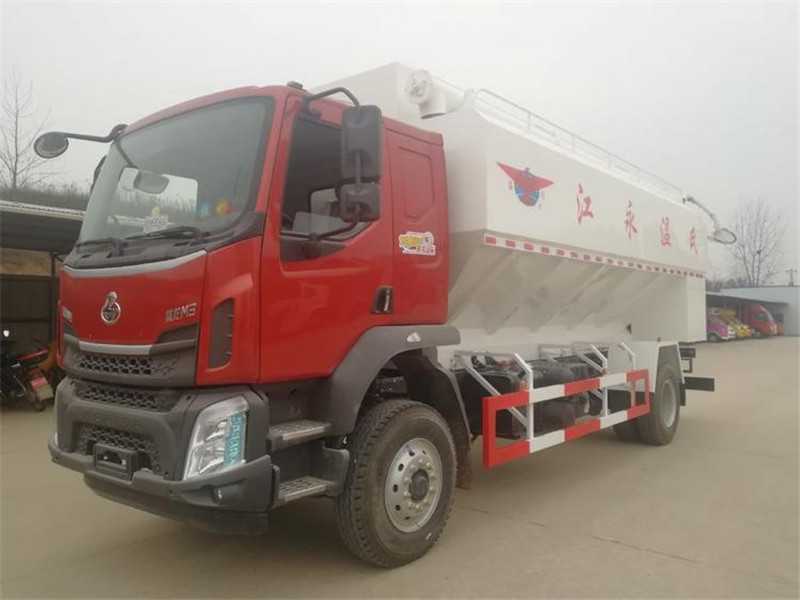 柳汽乘龍28方飼料運(yùn)輸車